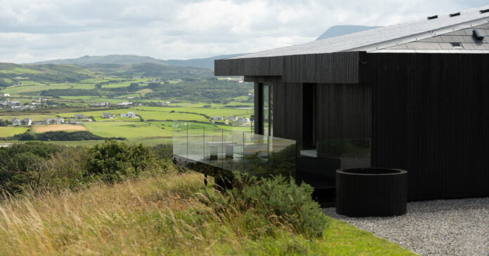 In County Donegal, Ireland, a Tiny Inn Offers a Hyper-Local Travel Experience