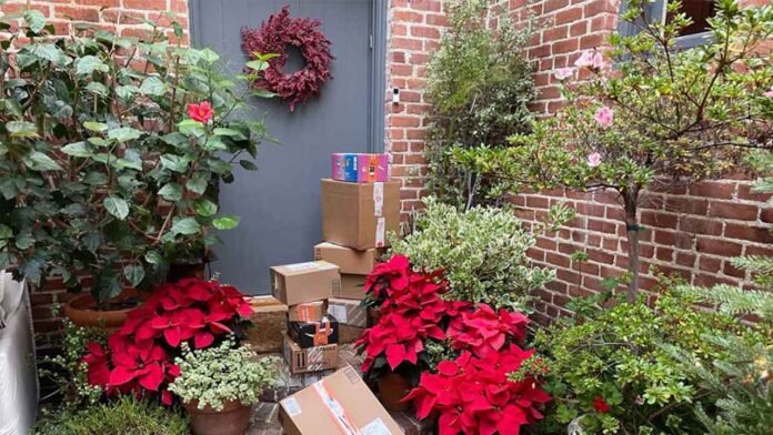 1-10-ways-to-keep-packages-safe-from-being-stolen-this-holiday-season.jpg
