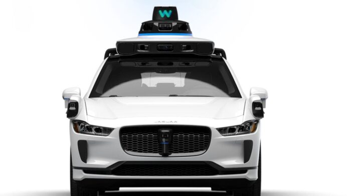 1-Robots-take-the-wheel-as-San-Francisco-opens-streets-to-driverless-taxis.jpg