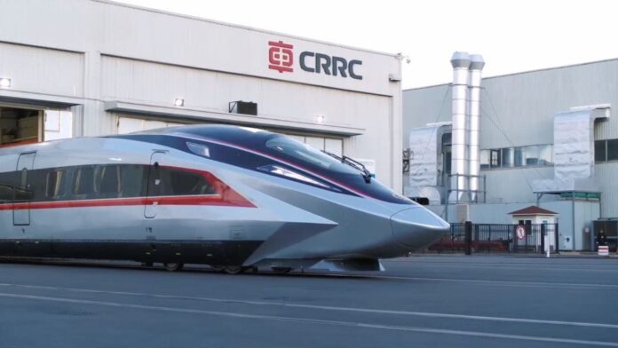 1-chinas-unveils-the-worlds-fastest-high-speed-train-with-a-top-speed-of-280-mph.jpg