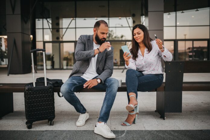 Airport-vaping travelers ignite heated debate: 'You aren't fooling anyone'