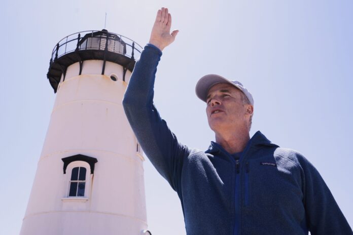 Endurance swimmer to circle Martha's Vineyard in frigid waters to protect sharks