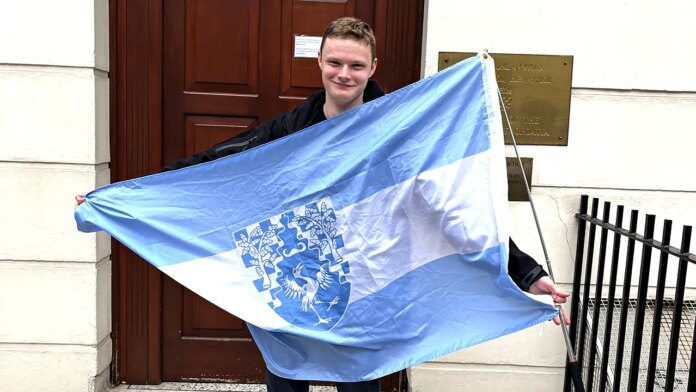 Man establishes tiny republic of 400 people in disputed Croatia-Serbia border territory