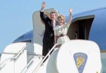 Reagan’s Boeing 707 Air Force One marks 20 years of being on permanent display Reagan's Boeing 707 Air Force One marks 20 years of being on permanent display