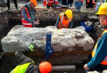 Untouched Roman sarcophagus opened by archaeologists in Hungary after 1,700 years Untouched Roman sarcophagus opened by archaeologists in Hungary after 1,700 years