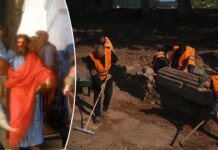Ancient bathtub and statue fragments found by archaeologists in Ephesus ruins in Turkey Ancient bathtub and statue fragments found by archaeologists in Ephesus ruins in Turkey