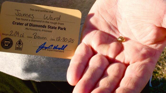 Texas husband and father finds 2.09-carat diamond at Arkansas park with his kids