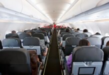 American Airlines plane is grounded for missing the required ‘no smoking’ sign American Airlines plane is grounded for missing the required 'no smoking' sign