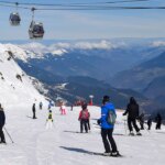Gondola malfunction leaves nearly 70 skiers stuck in midair at popular resort location Gondola malfunction leaves nearly 70 skiers stuck in midair at popular resort location