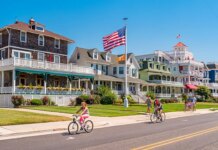 Most welcoming US destinations named by Booking.com traveler reviews Most welcoming US destinations named by Booking.com traveler reviews