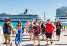 Norwegian Cruise Line passengers slam new dining dress code as ‘idiotic’ Norwegian Cruise Line passengers slam new dining dress code as 'idiotic'